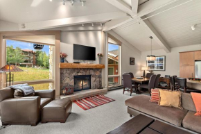 Enclave 308, Snowmass Ski-In/Ski-Out Condo w/Shared Pool/Hot Tub